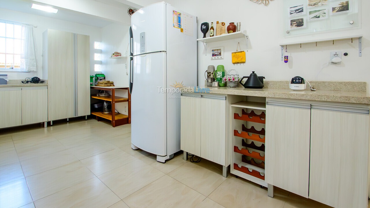 Casa para aluguel de temporada em Florianopolis (Canasvieiras)