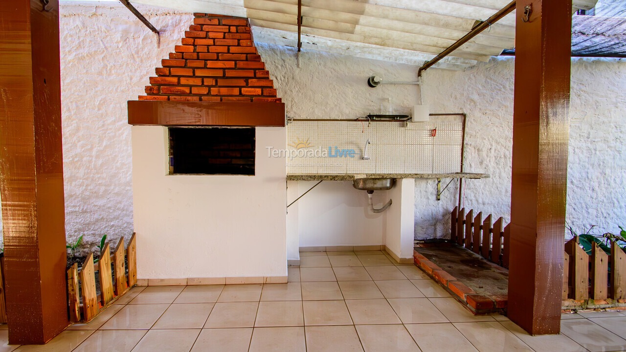 Casa para aluguel de temporada em Florianopolis (Canasvieiras)