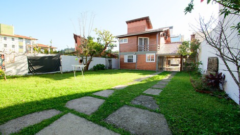 Excelente Casa para aluguel de temporada em Canasvieiras,...