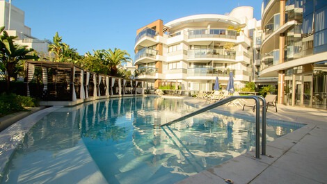 Excellent apartment for vacation rental in Jurerê...