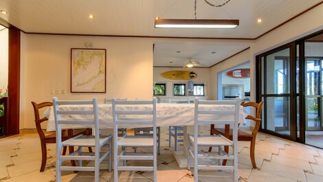 WONDERFUL house, foot in the sand, 5 bedrooms, pool, gourmet area