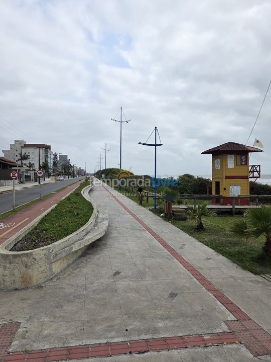 Casa para aluguel de temporada em Itapoá (Itapema do Norte)