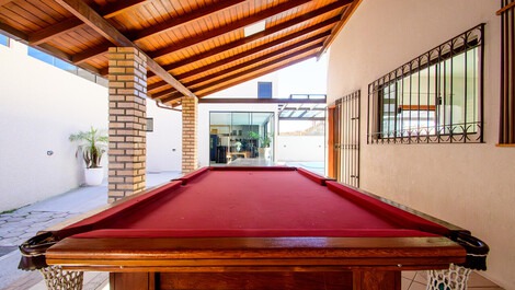 Enorme casa con alberca, alberca y área gourmet