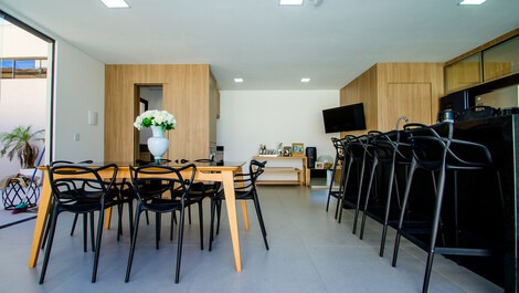 Enorme casa con alberca, alberca y área gourmet