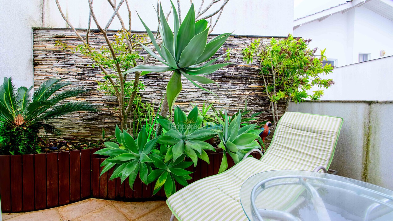 Apartamento para aluguel de temporada em Florianopolis (Praia dos Ingleses)