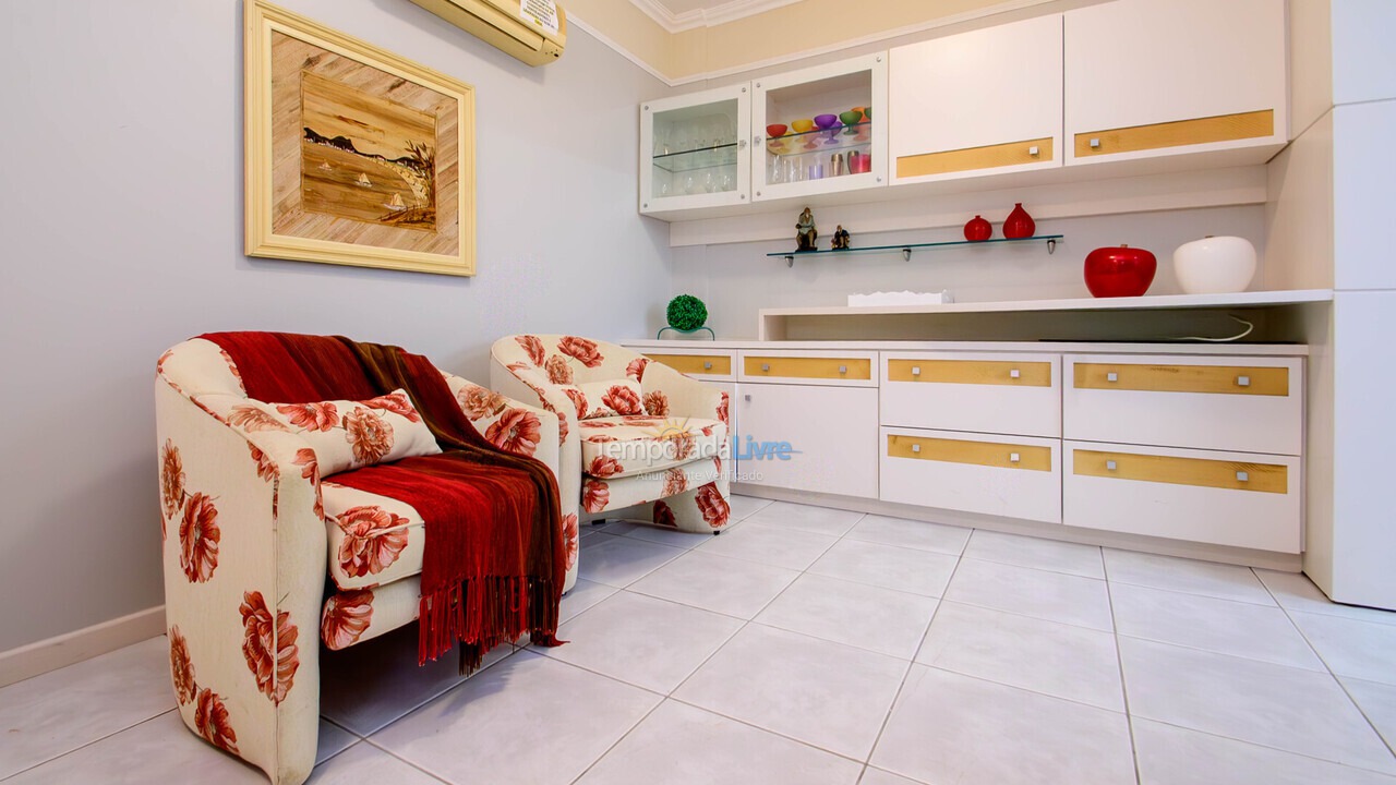Apartamento para aluguel de temporada em Florianopolis (Praia dos Ingleses)