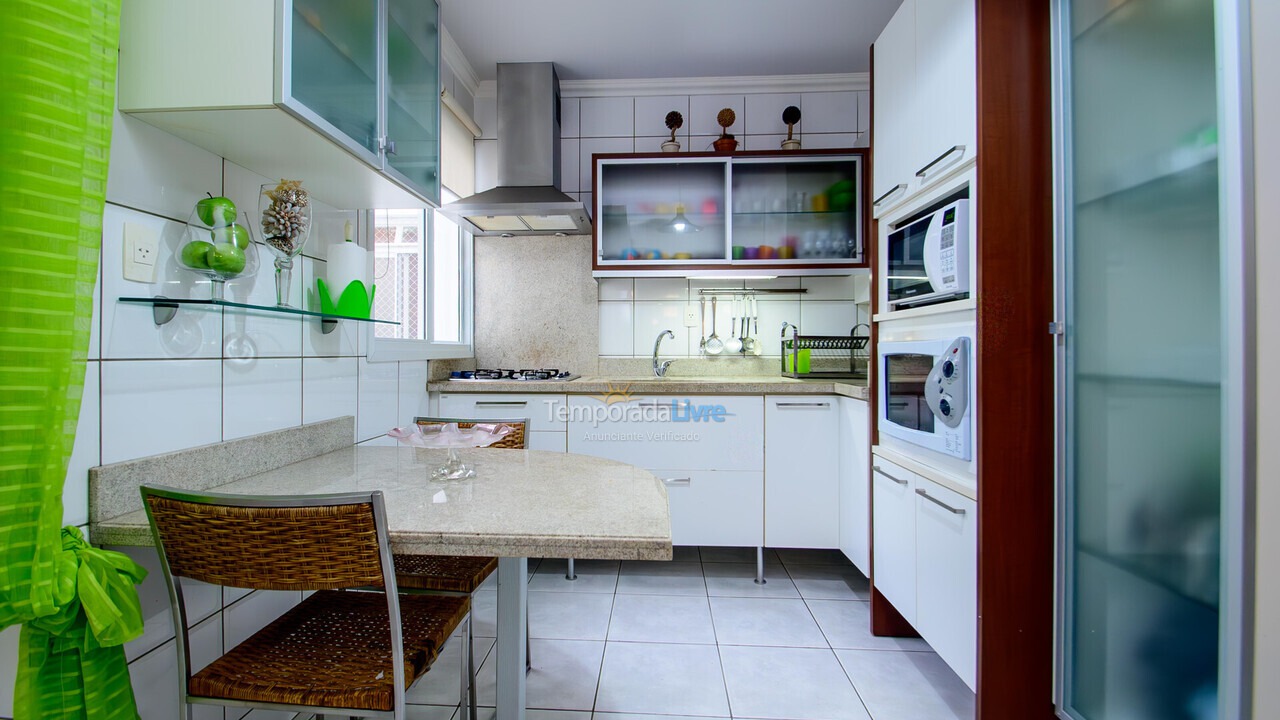 Apartamento para aluguel de temporada em Florianopolis (Praia dos Ingleses)