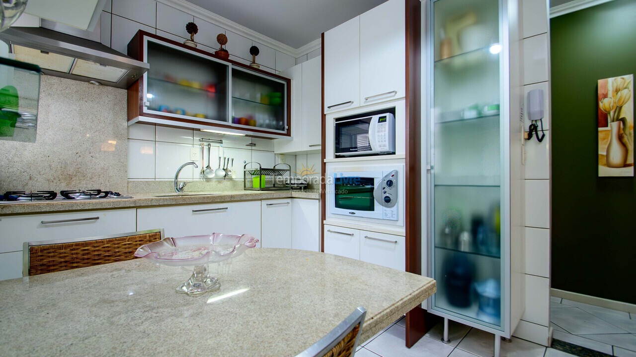 Apartamento para aluguel de temporada em Florianopolis (Praia dos Ingleses)