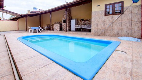 Great house with air conditioning and pool in Praia dos Ingleses