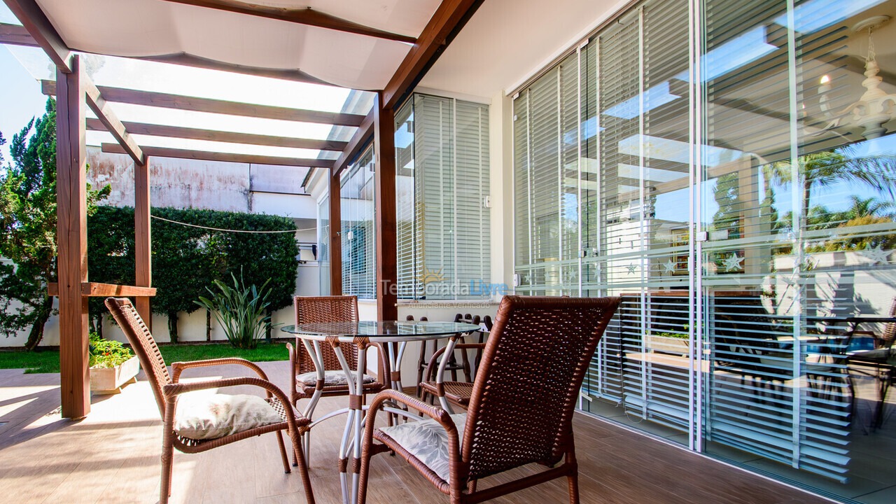 House for vacation rental in Florianopolis (Jurerê Internacional)