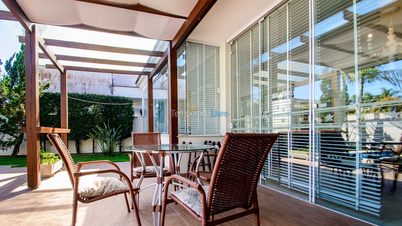 House for vacation rental in Florianopolis (Jurerê Internacional)