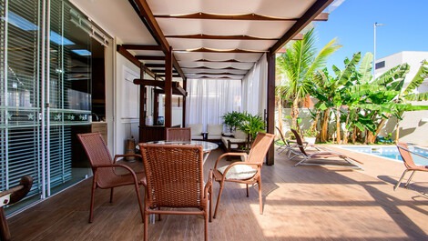 Beautiful house with gourmet area in Jurerê Internacional