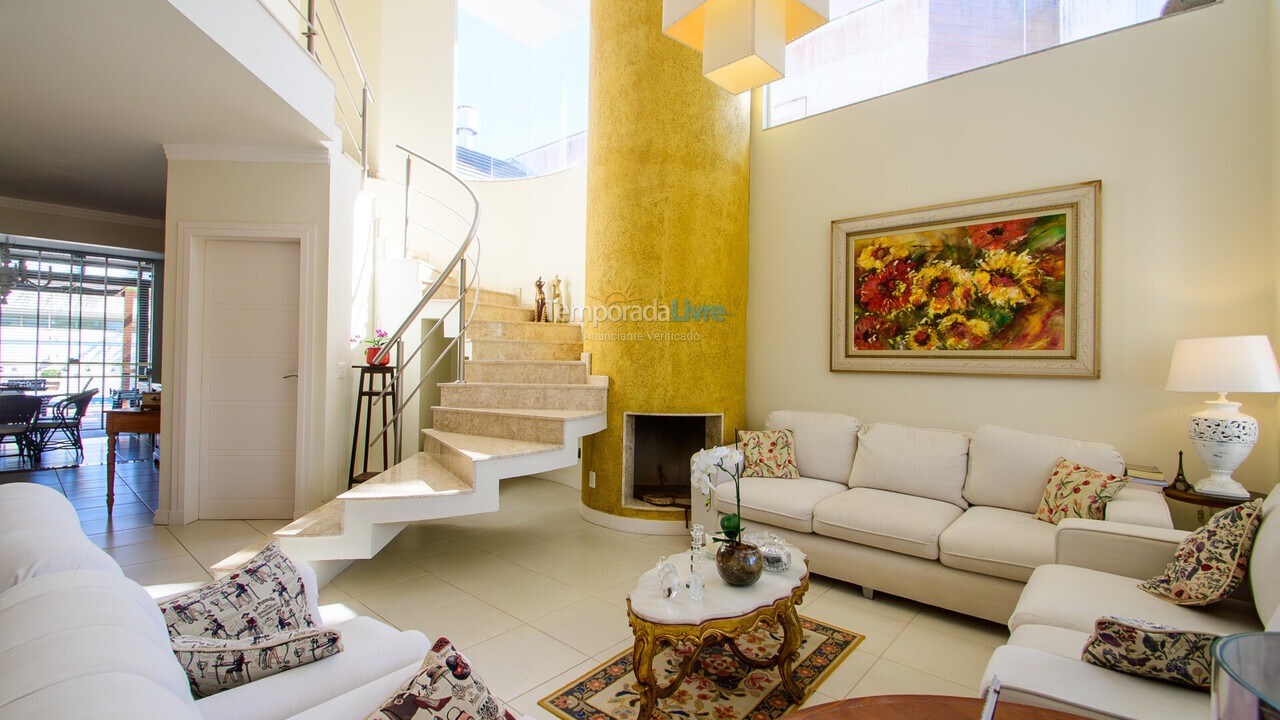 House for vacation rental in Florianopolis (Jurerê Internacional)