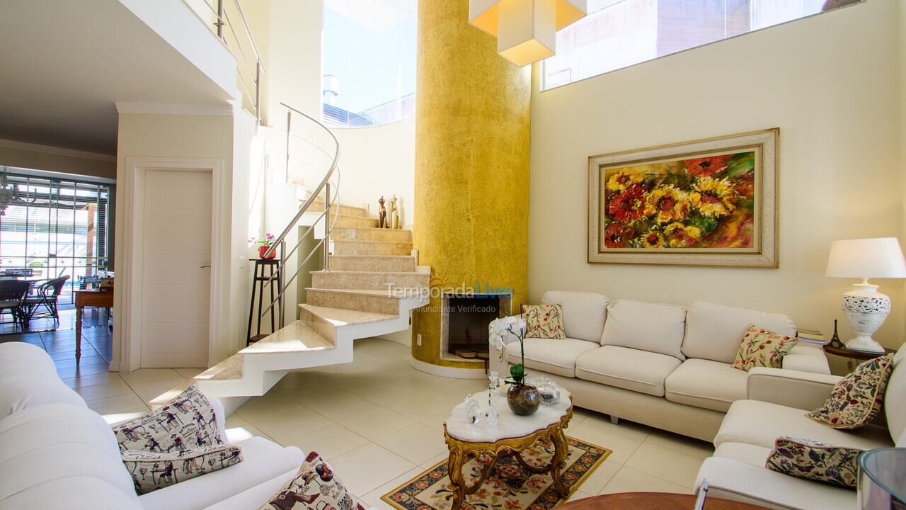 House for vacation rental in Florianopolis (Jurerê Internacional)