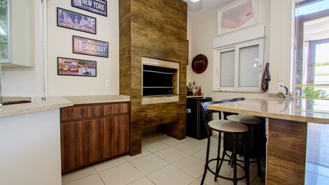 Beautiful house with gourmet area in Jurerê Internacional