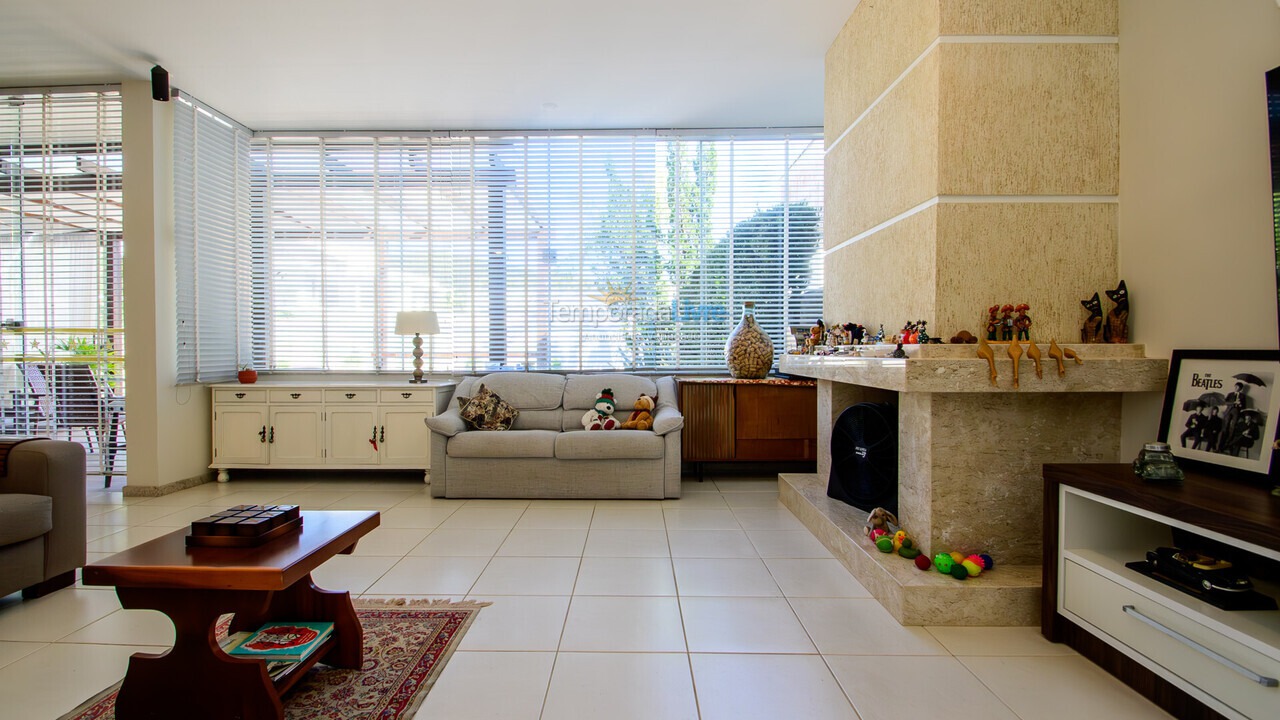 House for vacation rental in Florianopolis (Jurerê Internacional)