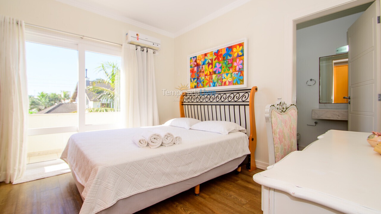 House for vacation rental in Florianopolis (Jurerê Internacional)