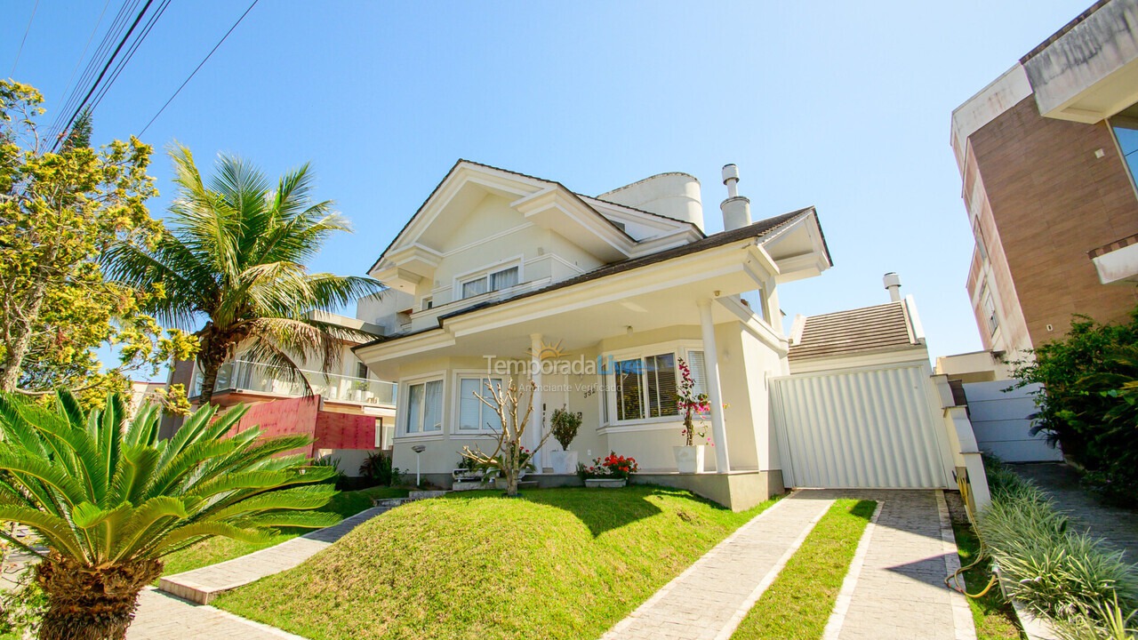 House for vacation rental in Florianopolis (Jurerê Internacional)