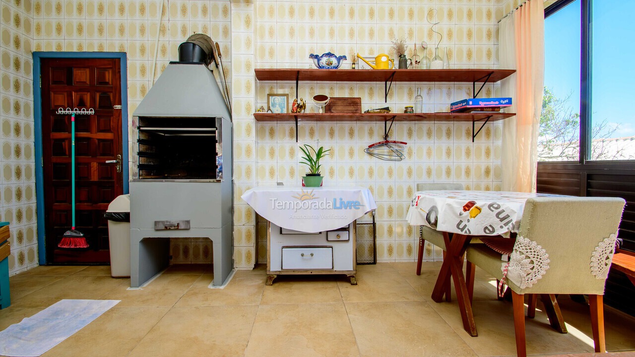 Casa para aluguel de temporada em Florianopolis (Praia dos Ingleses)