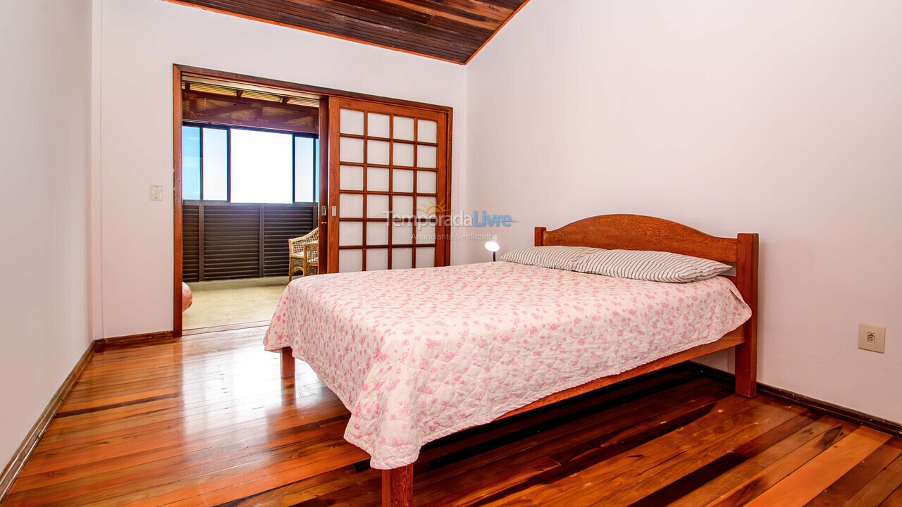 Casa para aluguel de temporada em Florianopolis (Praia dos Ingleses)