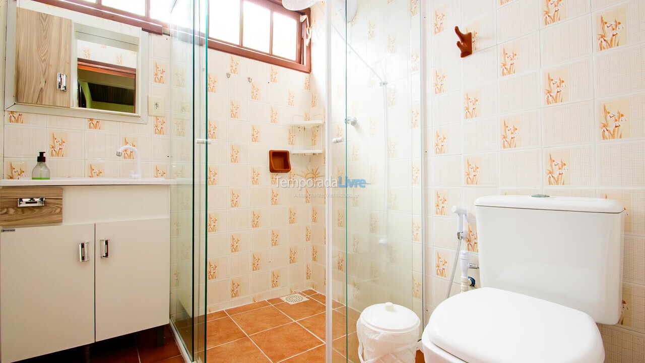 Casa para aluguel de temporada em Florianopolis (Praia dos Ingleses)