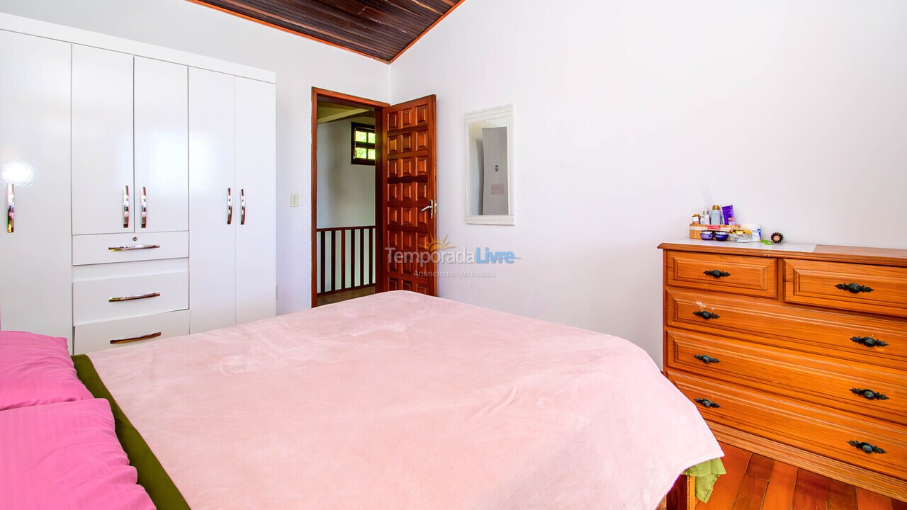 Casa para aluguel de temporada em Florianopolis (Praia dos Ingleses)