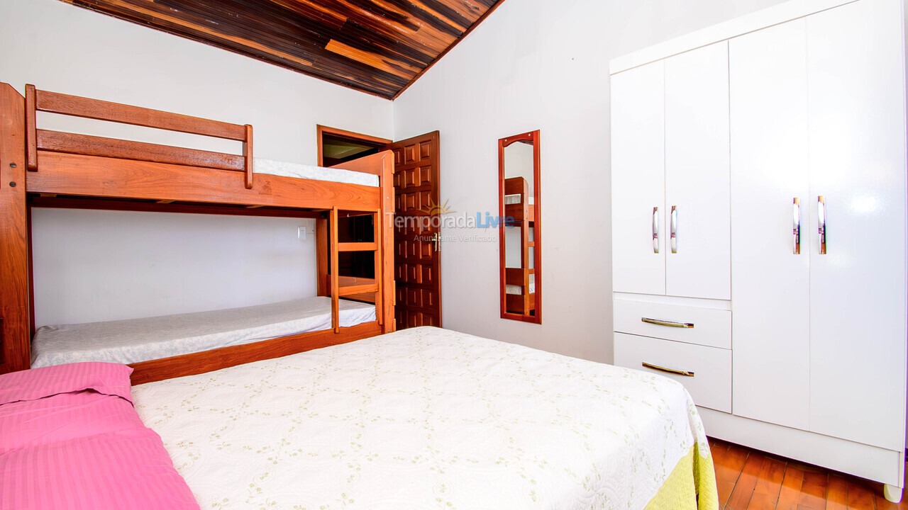 Casa para aluguel de temporada em Florianopolis (Praia dos Ingleses)