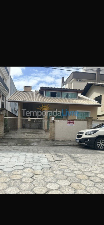 Casa para alquiler de vacaciones em Bombinhas (Praia de Bombas)