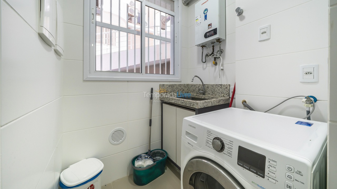 Apartamento para aluguel de temporada em Bombinhas (Praia de Quatro Ilhas)