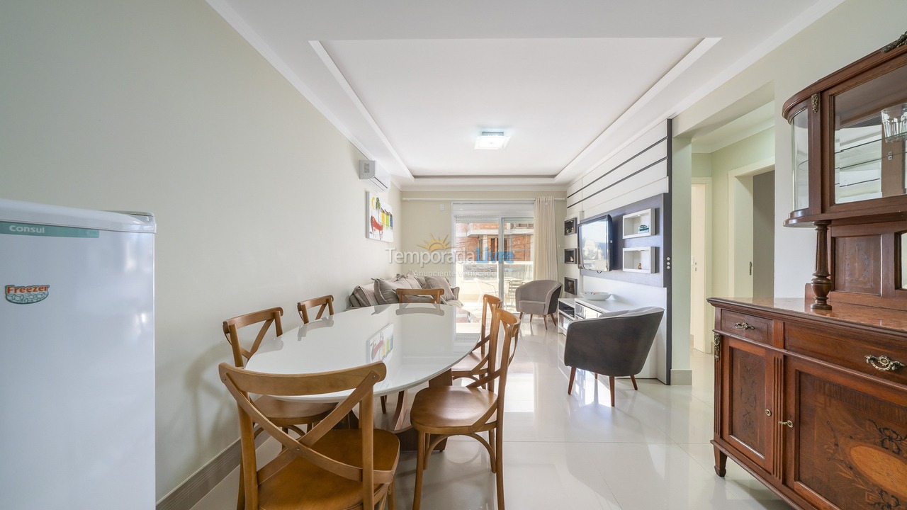 Apartamento para aluguel de temporada em Bombinhas (Praia de Quatro Ilhas)