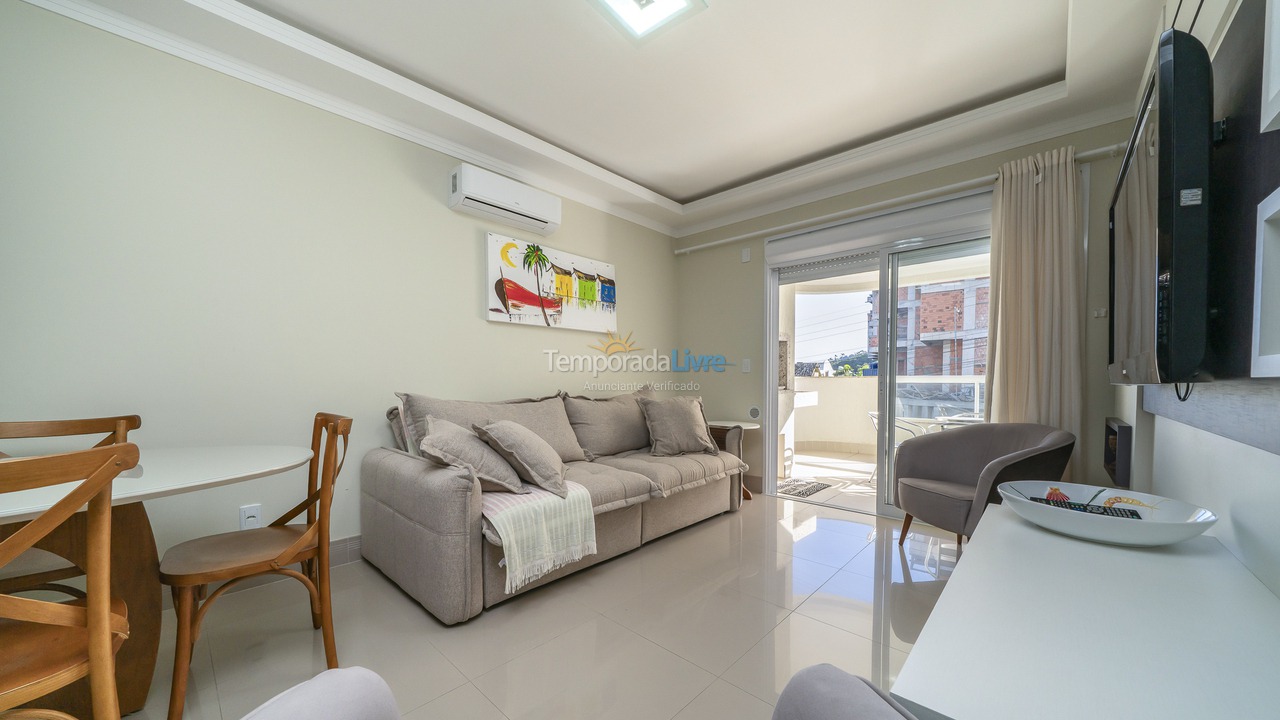 Apartamento para aluguel de temporada em Bombinhas (Praia de Quatro Ilhas)