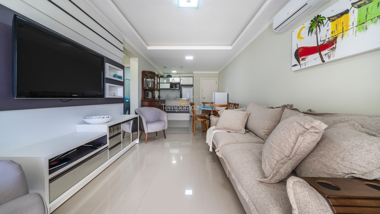 Apartamento para aluguel de temporada em Bombinhas (Praia de Quatro Ilhas)