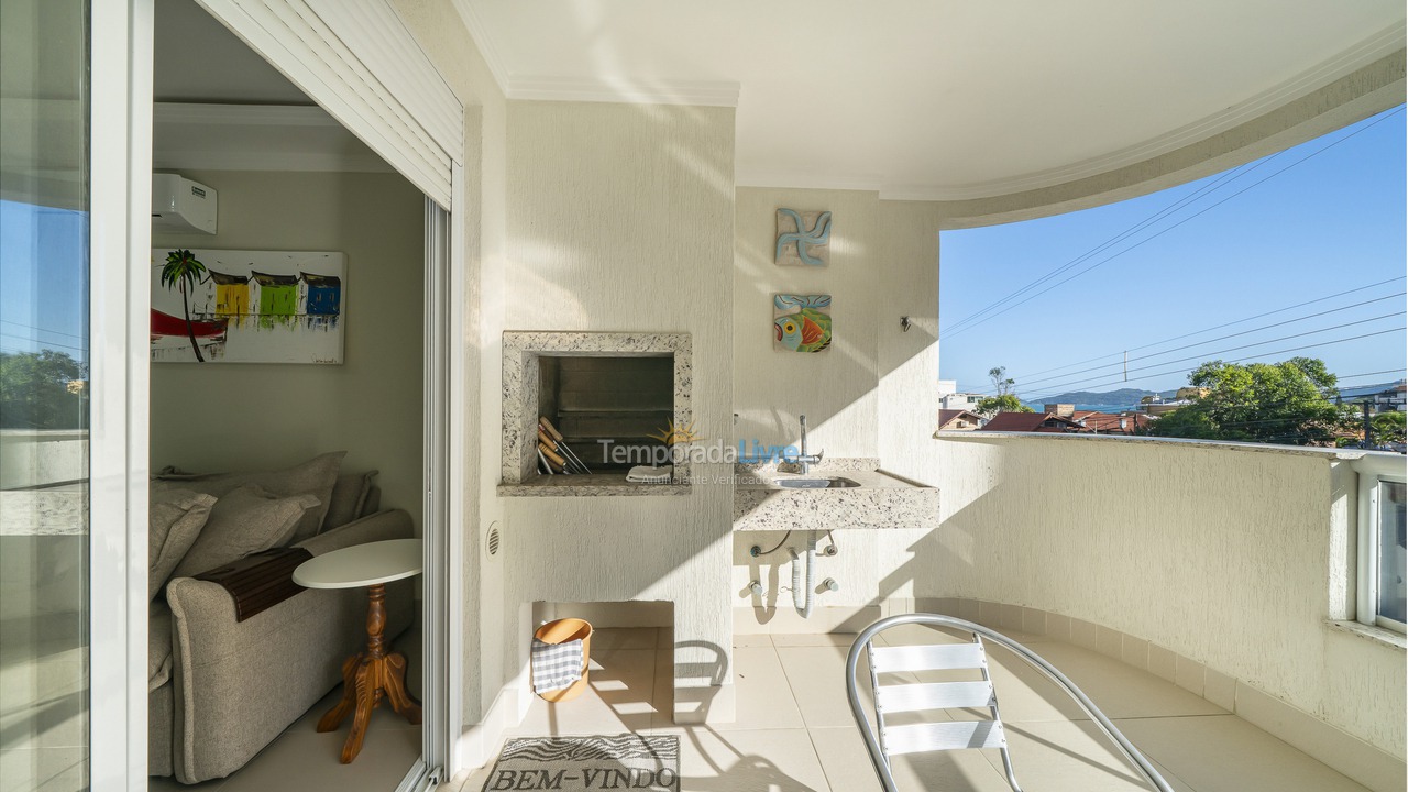 Apartamento para aluguel de temporada em Bombinhas (Praia de Quatro Ilhas)