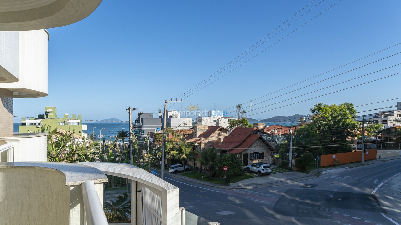 Apartamento para aluguel de temporada em Bombinhas (Praia de Quatro Ilhas)