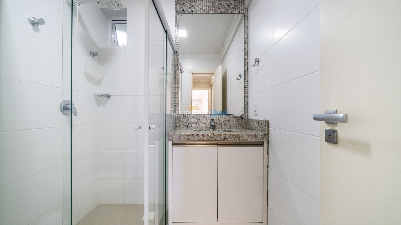 Apartamento para aluguel de temporada em Bombinhas (Praia de Quatro Ilhas)