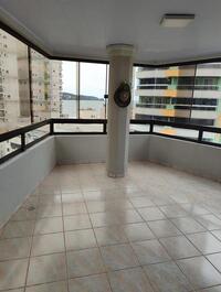 Avenida Frontal y Vista al Mar