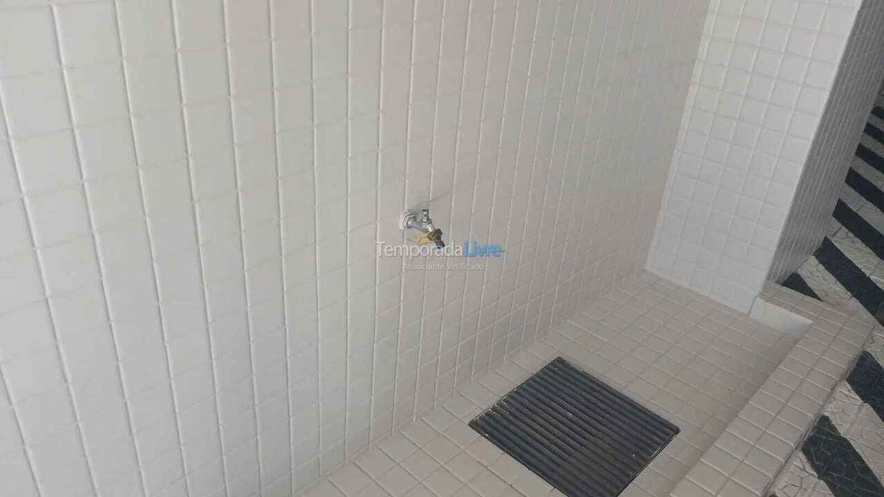 Apartamento para aluguel de temporada em Itapema (Meia Praia)