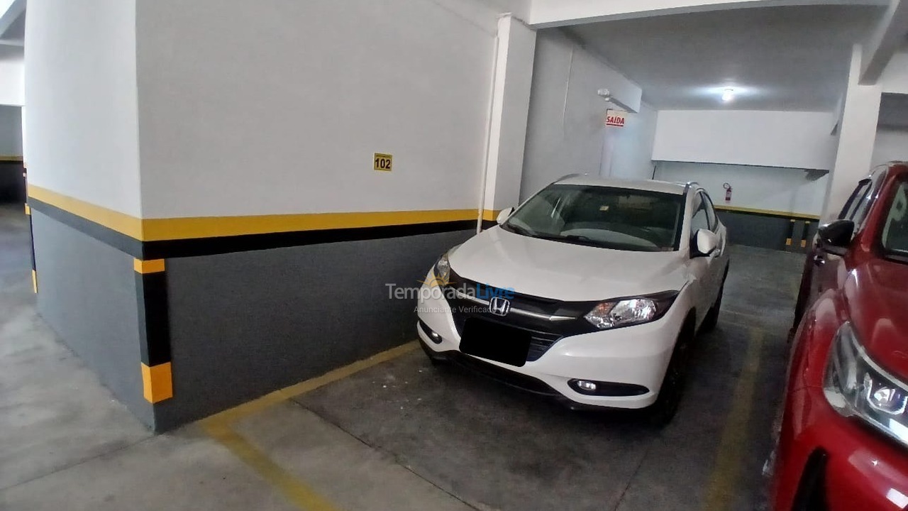 Apartamento para aluguel de temporada em Itapema (Meia Praia)