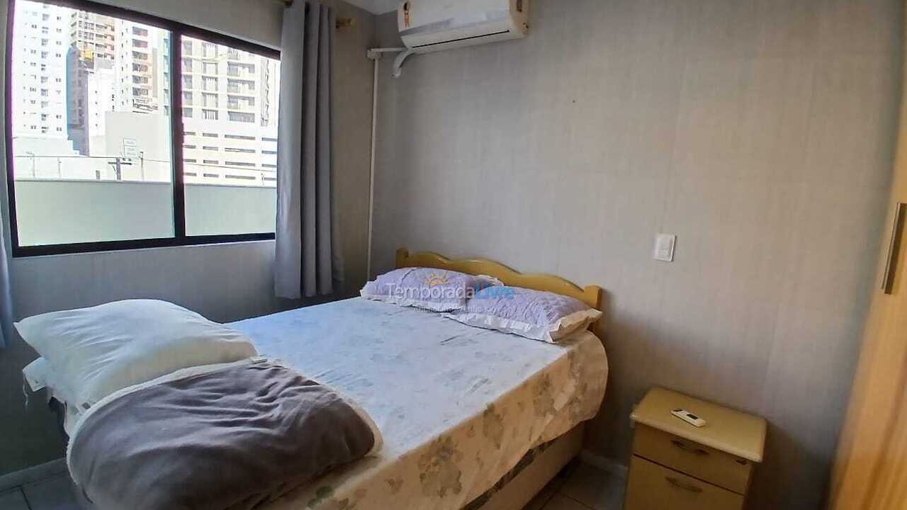 Apartamento para aluguel de temporada em Itapema (Meia Praia)