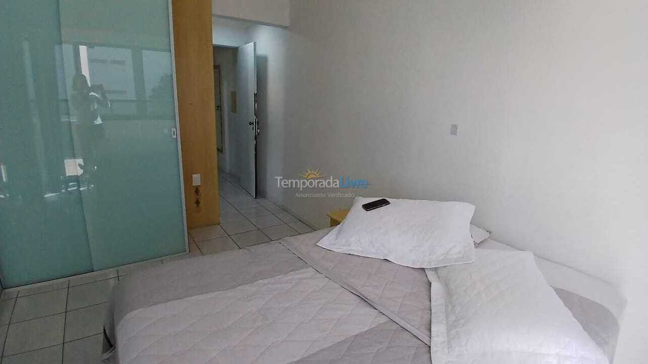 Apartamento para aluguel de temporada em Itapema (Meia Praia)