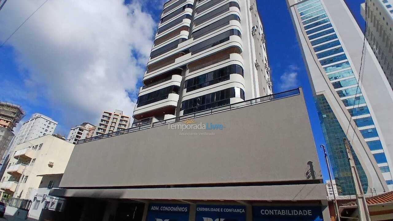 Apartamento para aluguel de temporada em Itapema (Meia Praia)