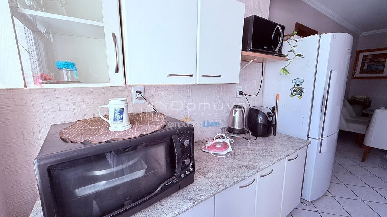 Apartamento para aluguel de temporada em Balneário Camboriú (Centro)