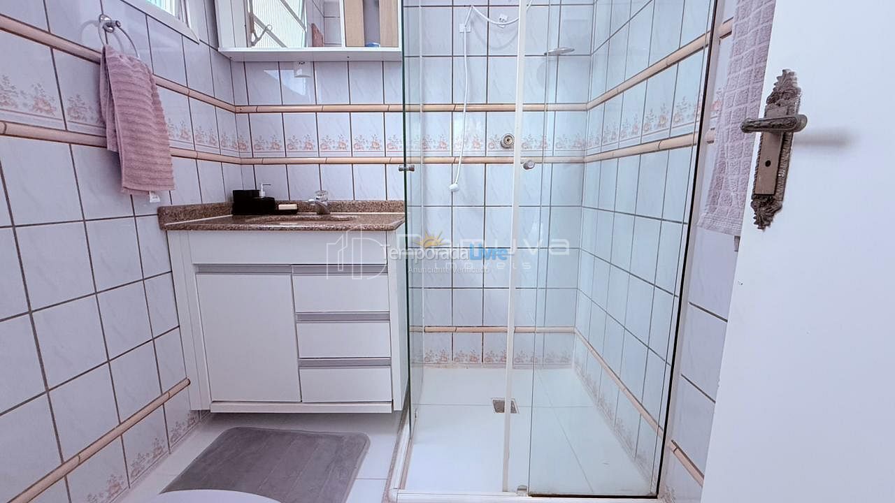 Apartamento para aluguel de temporada em Balneário Camboriú (Centro)