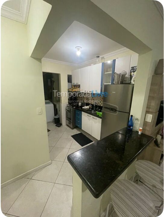 Apartamento para aluguel de temporada em Itapema (Meia Praia)