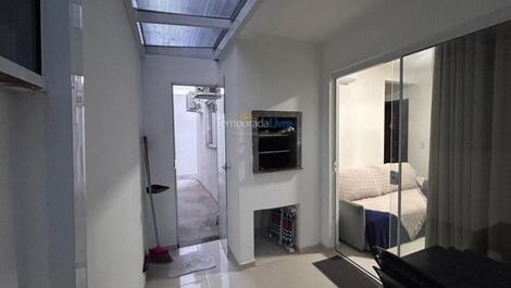 🏡 Apto Térreo Completo nos Ingleses com Ar, Churrasqueira e Wi-Fi