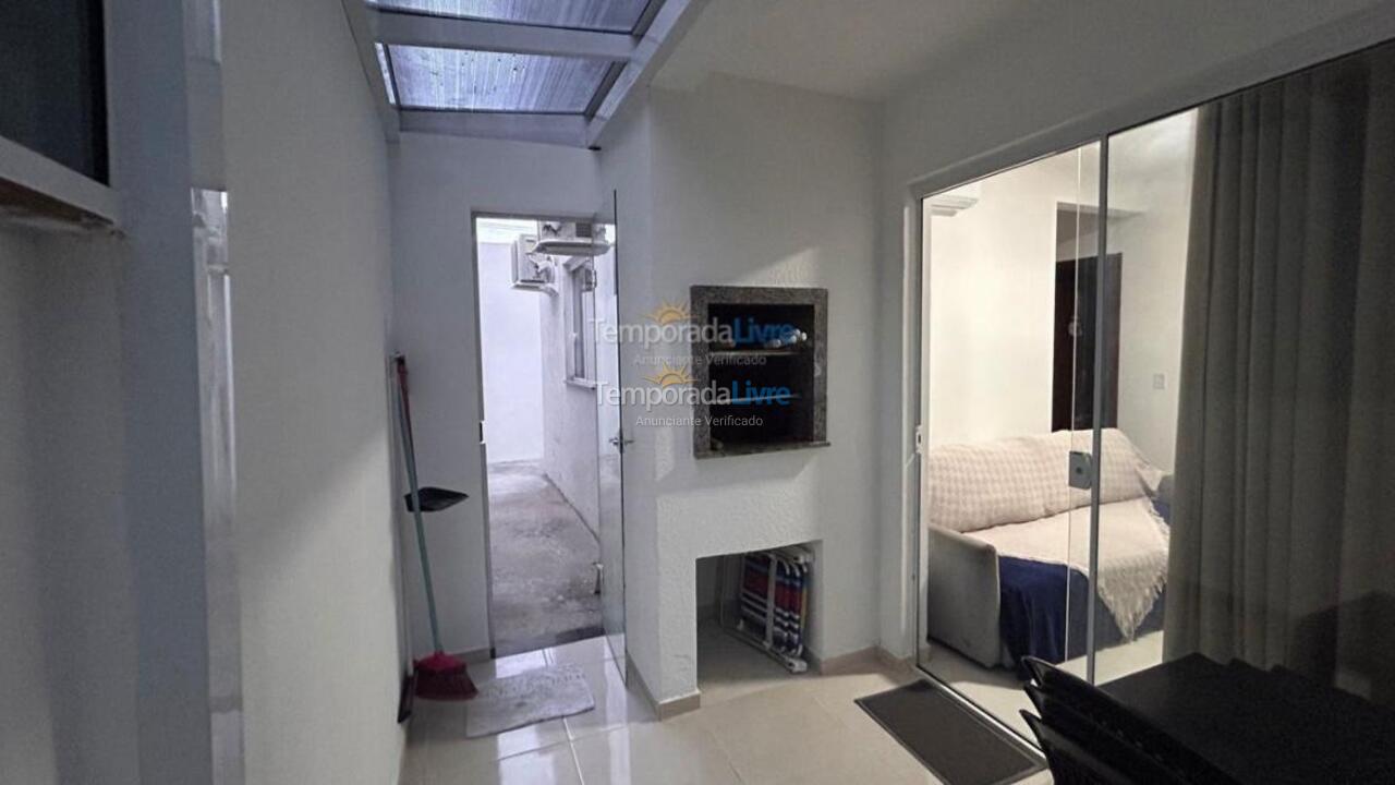 Apartamento para aluguel de temporada em Florianopolis (Praia dos Ingleses)