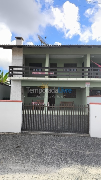 Casa para aluguel de temporada em São Francisco do Sul (Ubatuba)