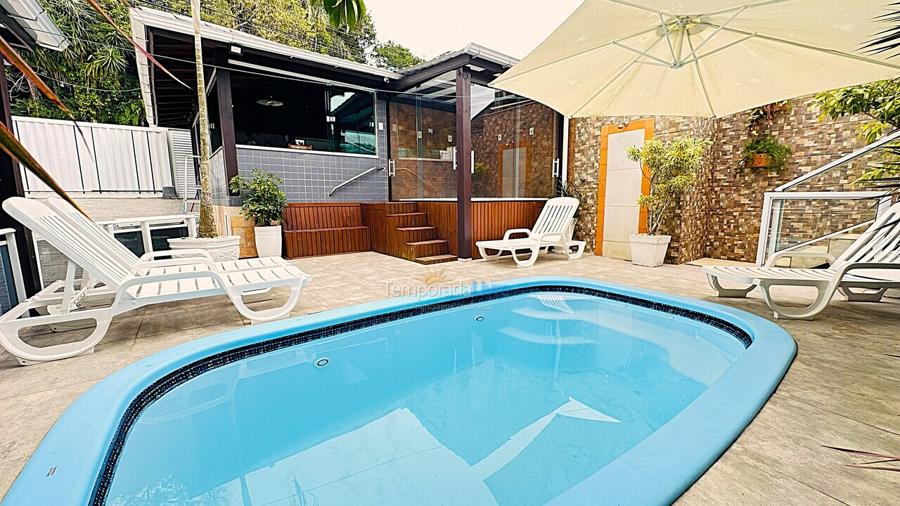 Casa para aluguel de temporada em Florianópolis (Lagoinha)