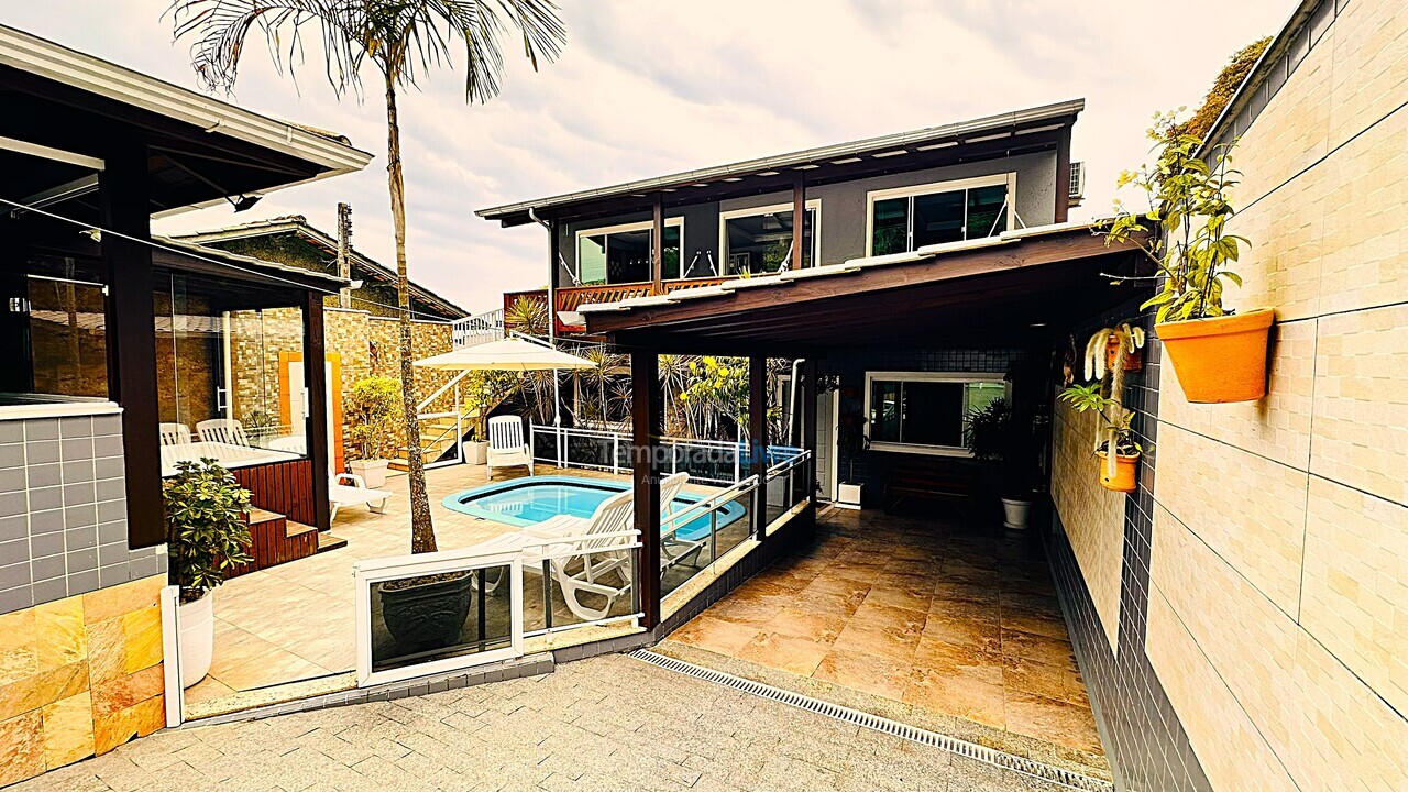 Casa para aluguel de temporada em Florianópolis (Lagoinha)