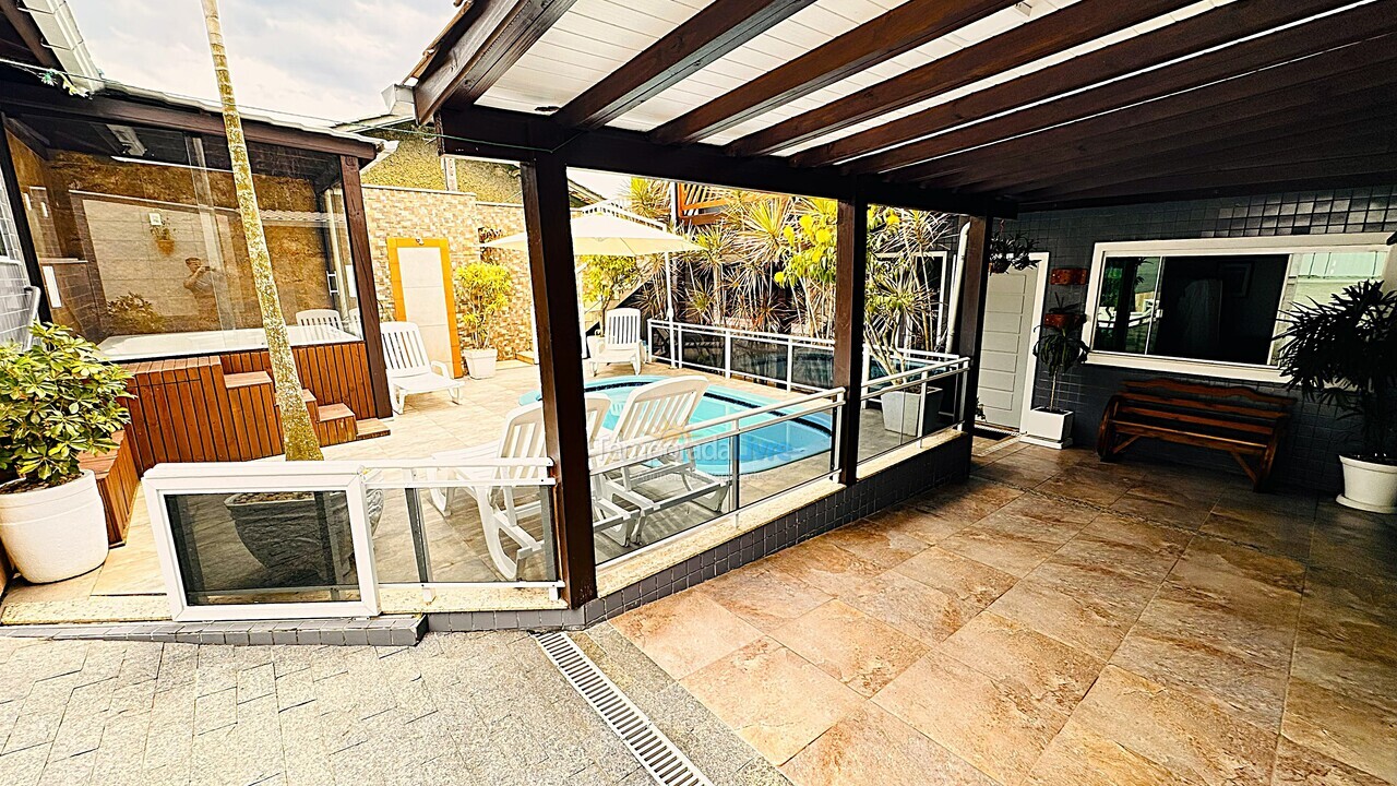 Casa para aluguel de temporada em Florianópolis (Lagoinha)